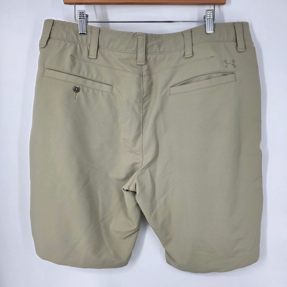 Under Armour Match Play Golf Shorts Mens 40‎ Tan HeatGear Loose Fit 11" Inseam - Picture 3 of 8